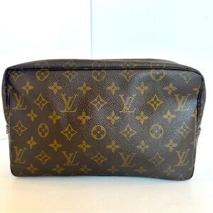 ✨ Vintage Louis Vuitton Monogram Trousse Toilette 28 Cosmetic Bag